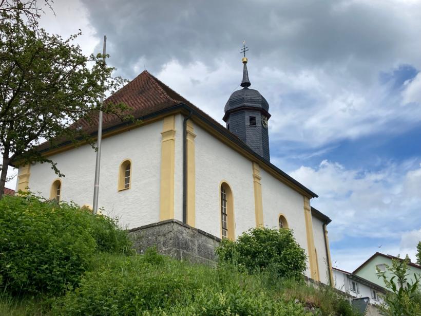 Außenansicht der Kirche Drosendorf