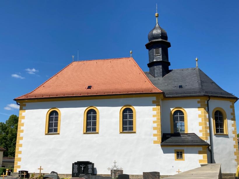 Außenansicht der Salvator-Kirche Hollfeld