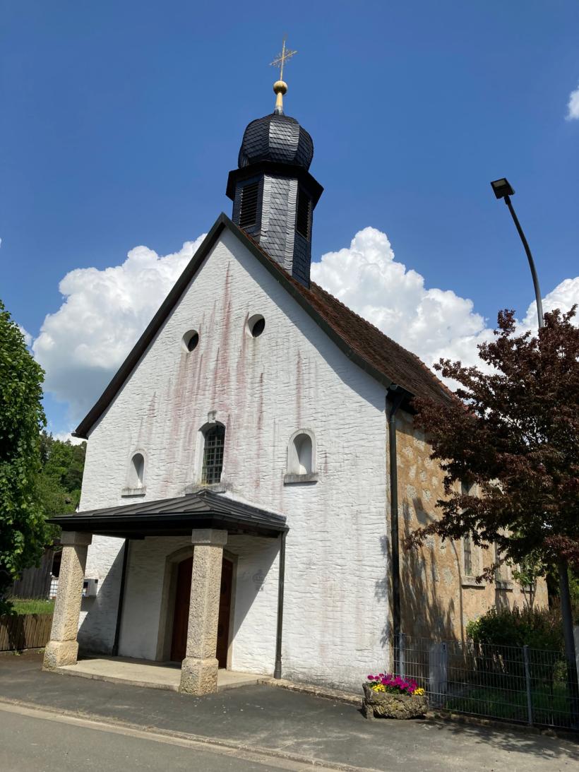 Außenansicht der Kapelle Köttweinsdorf