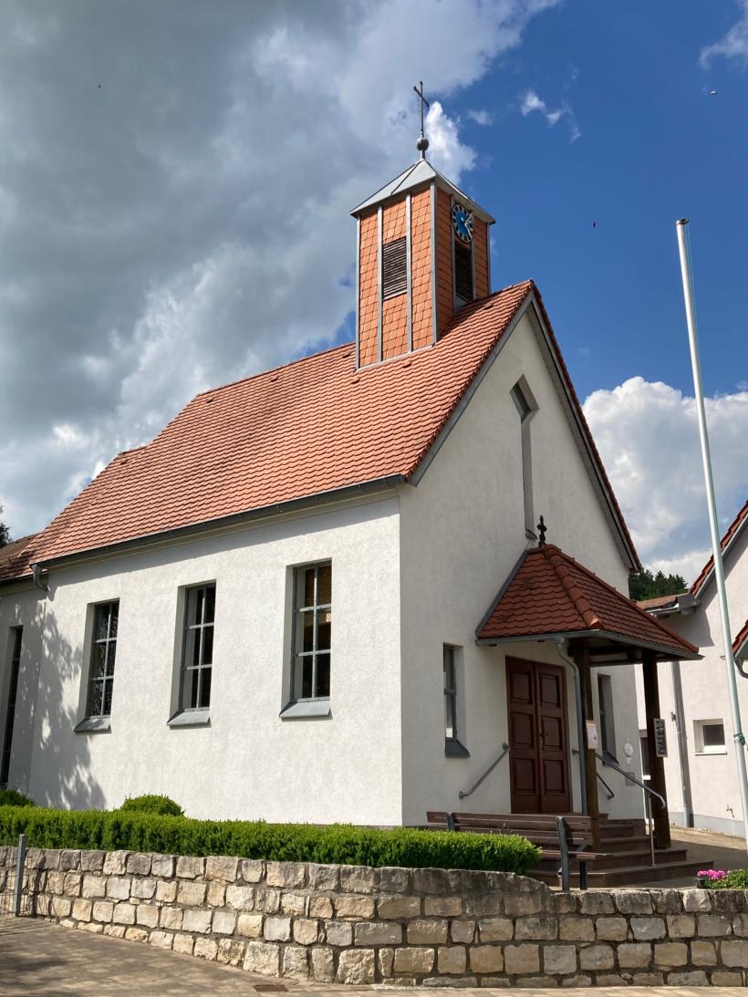 Außenansicht der Kapelle in Löhlitz