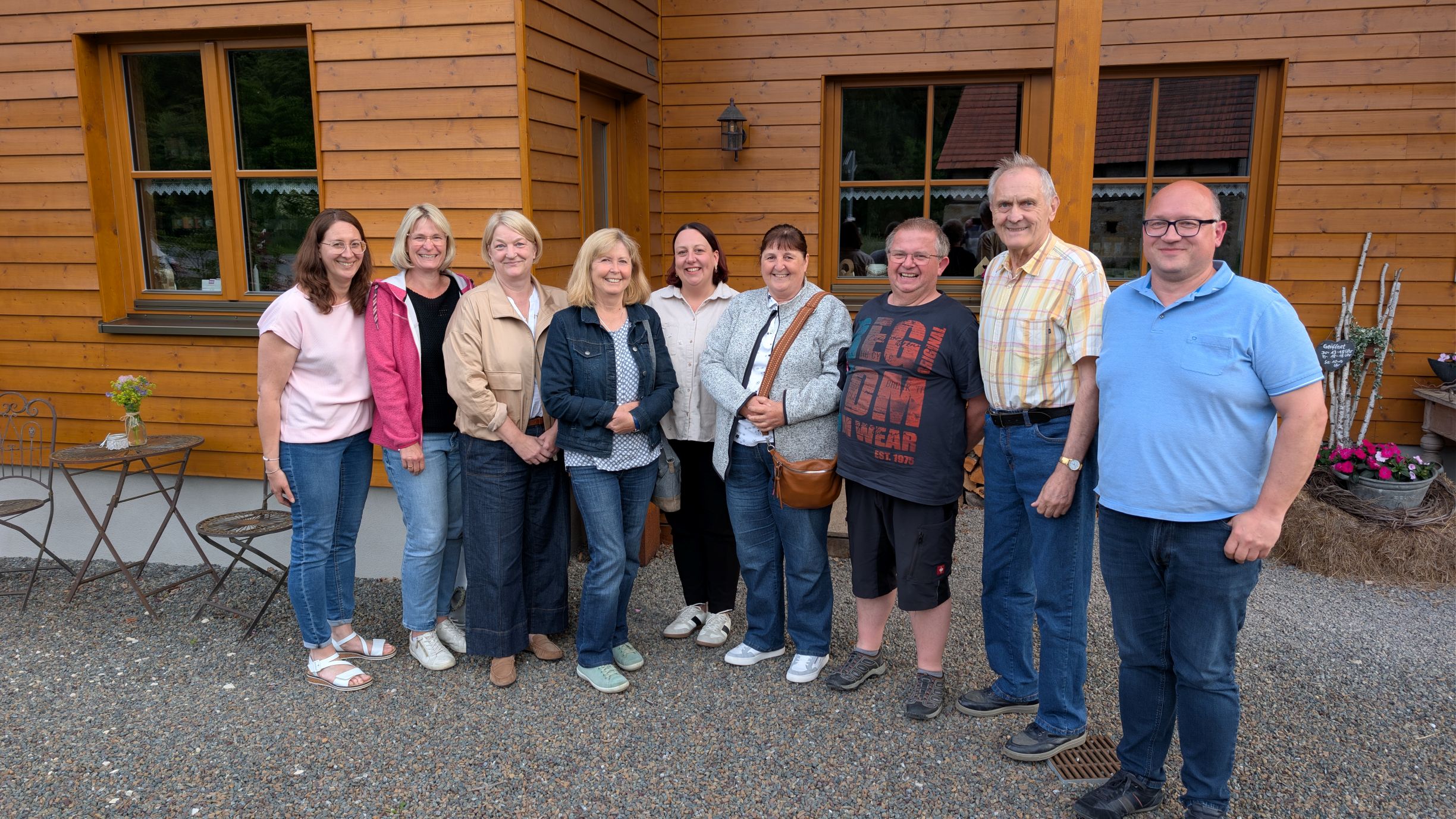 Von links: Irene Söhnlein, Sandra Söhnlein, Anja Fischer, Karola Adelhardt, Christina Richter, Monika Blasek, Dietmar Schreiber, Wolfgang Teufel, Reinhard Fuchs